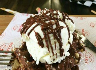 Von Pickartz Belgian Waffles Opens in Bedfordview