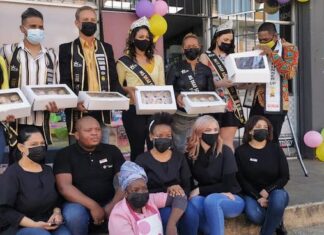 Community Supports Cupcakes Of Hope Fundraiser At SPAR Eastleigh Pharmacy