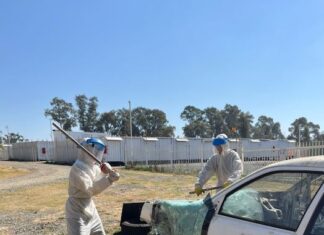 Review Teenagers Have A Smashing Time At The Smash Room In Linksfield